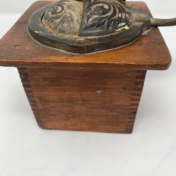Vintage Wood Coffee Grinder Mill Box + Drawer with Hand Crank - Picture 3 of 8